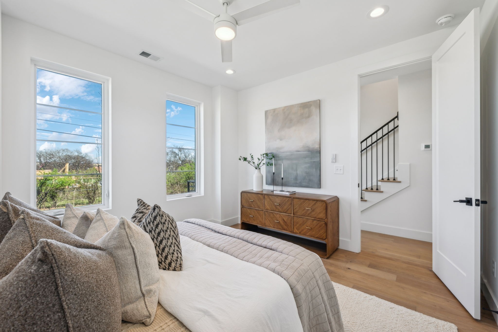 1200 Phillips Street E