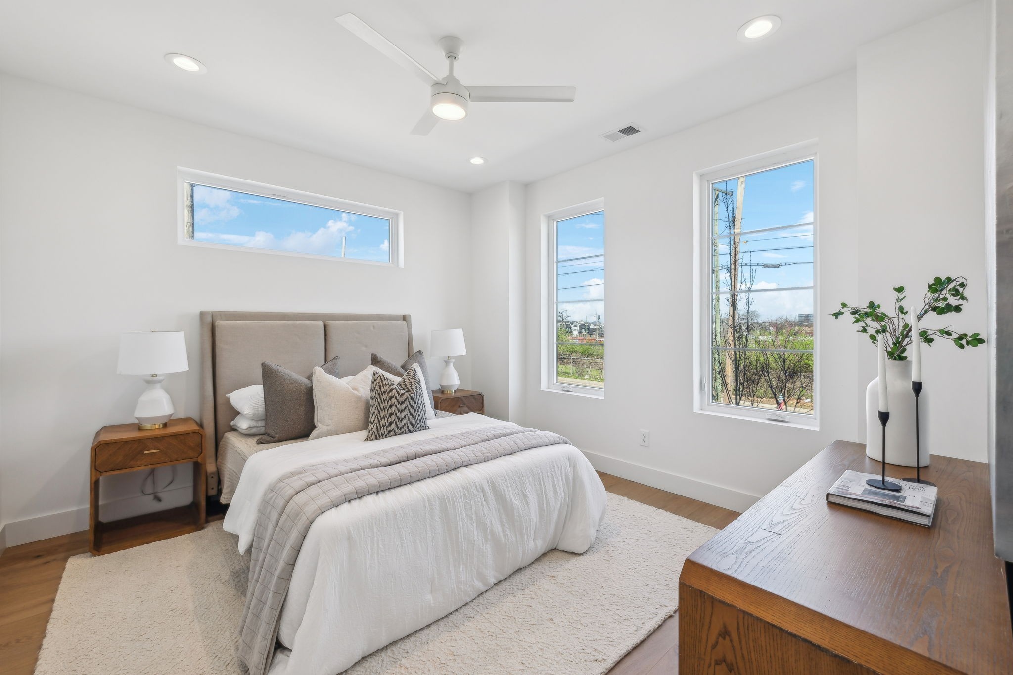 1200 Phillips Street E