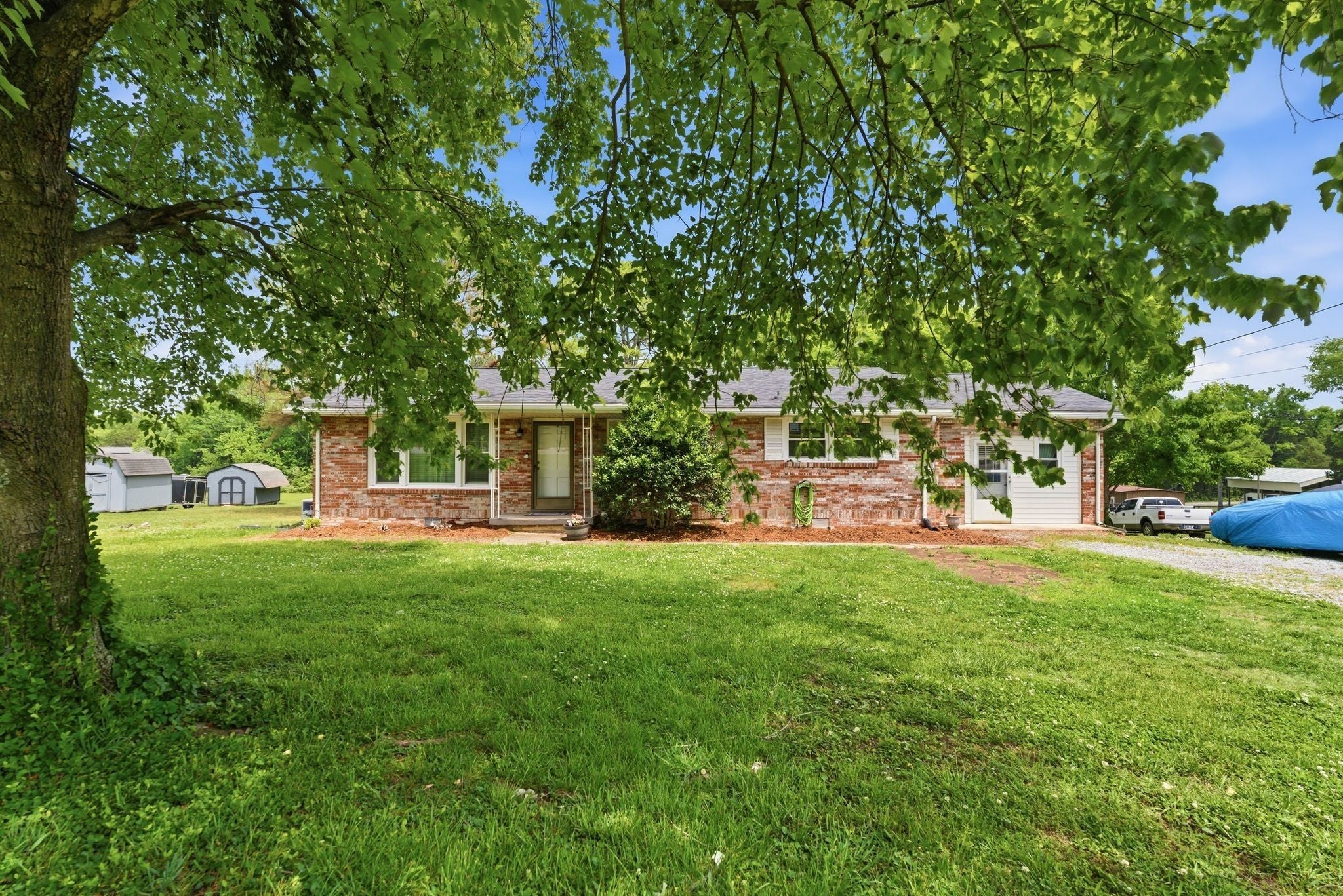 1313 Raby Ave