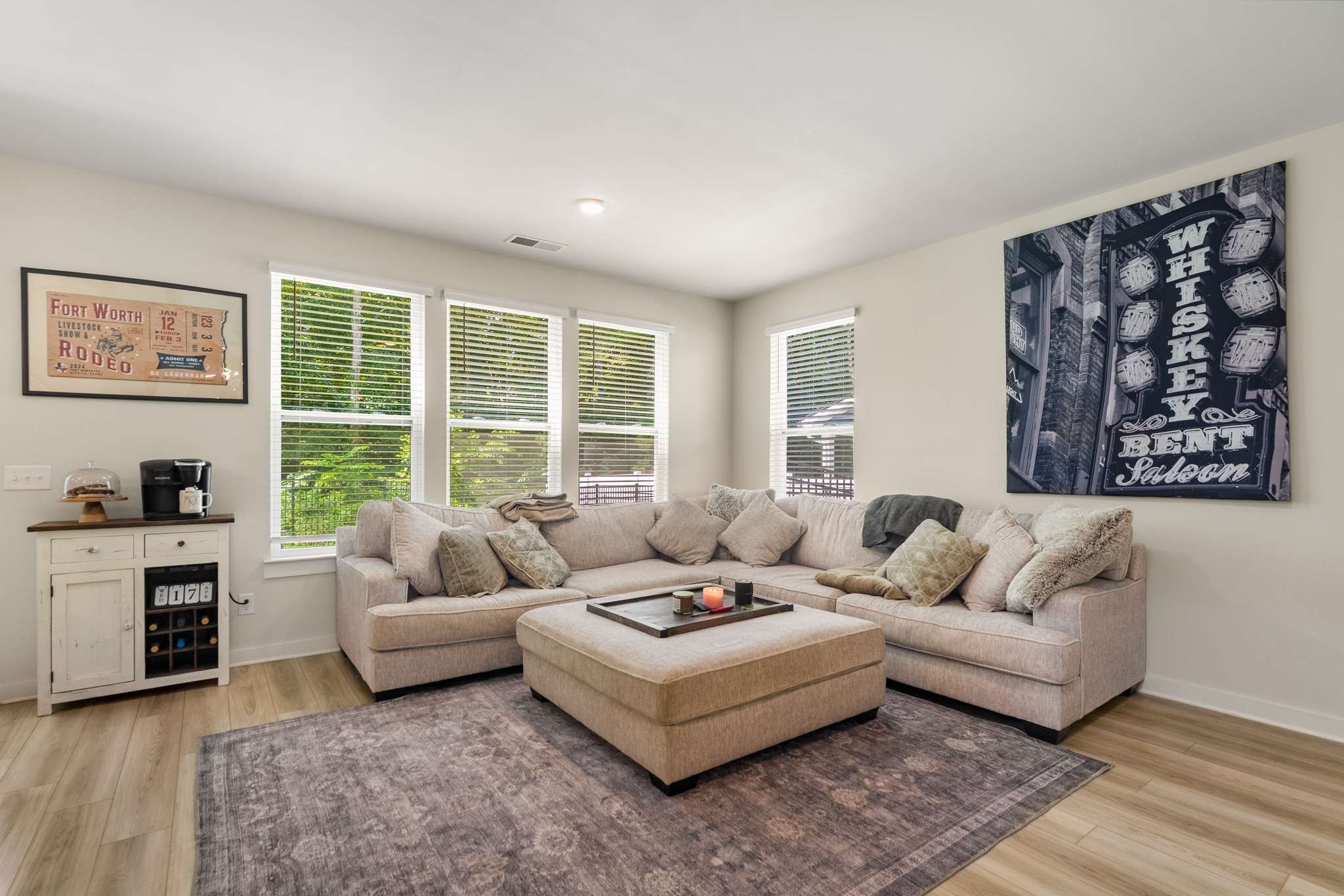 543 Ballard Dr