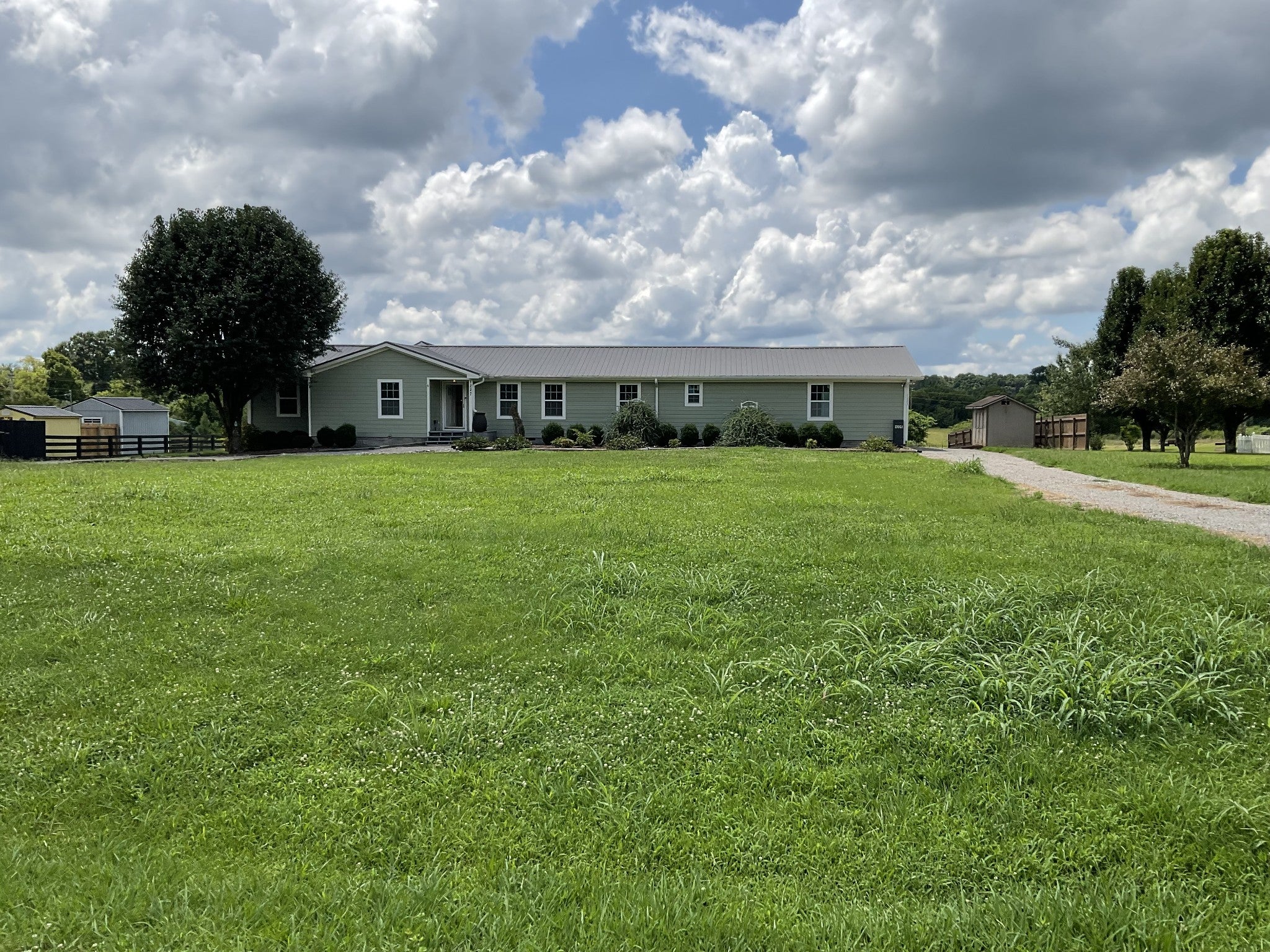 1227 Hazelwood Rd