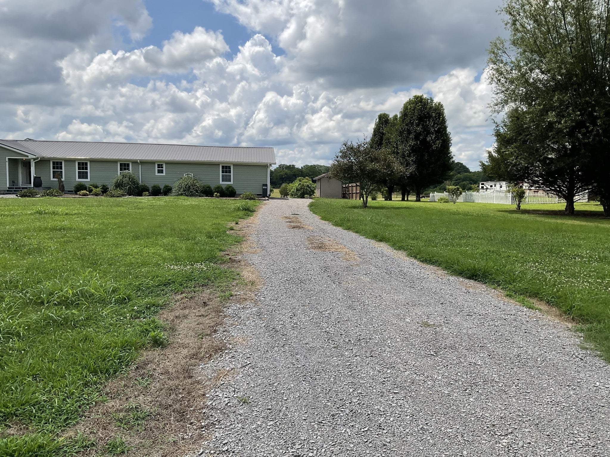 1227 Hazelwood Rd