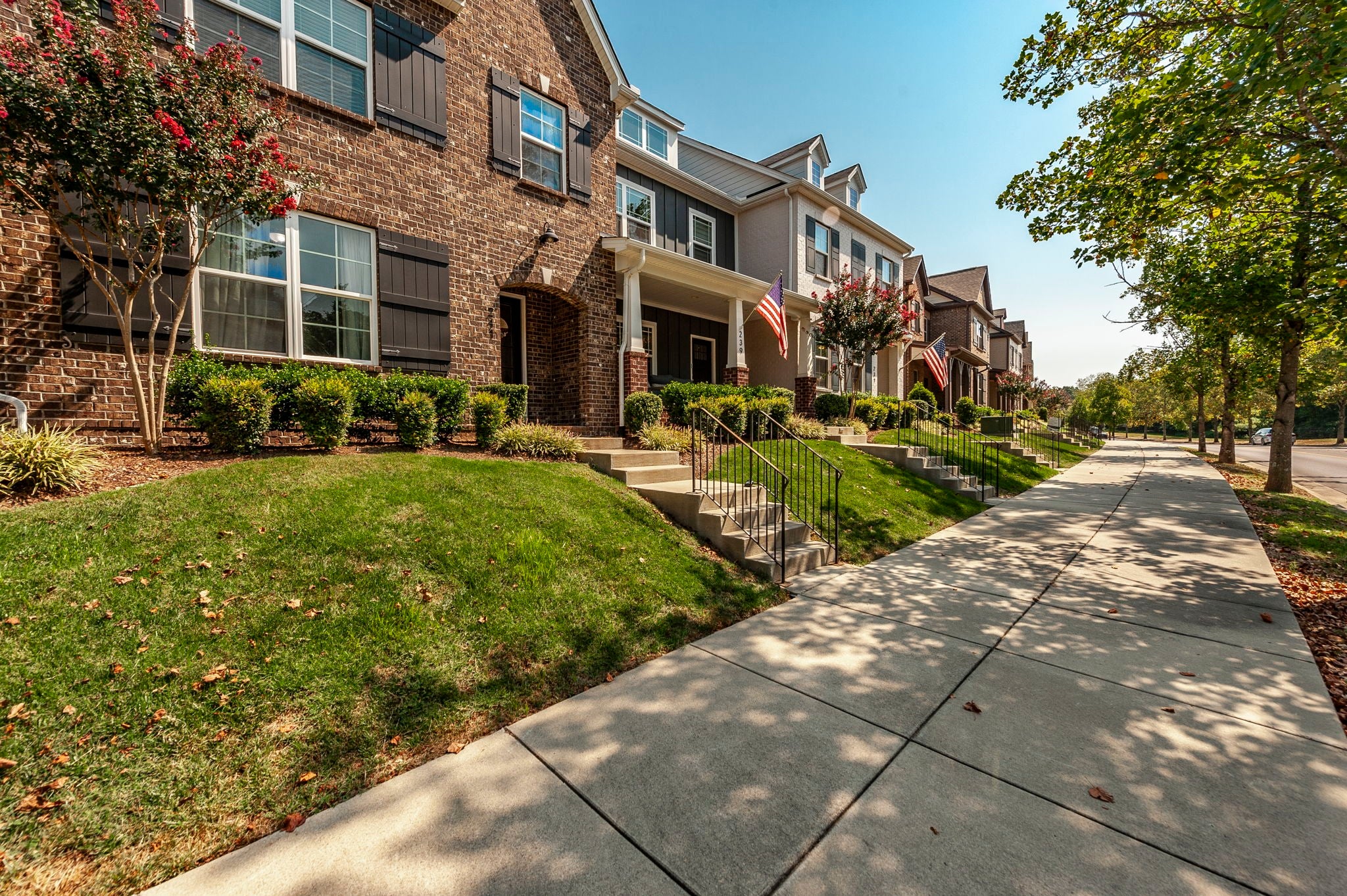 241 Claremont Ct