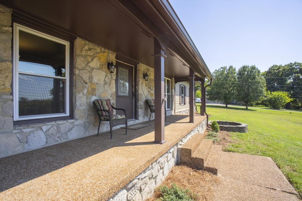 1029 Robertson Rd NE