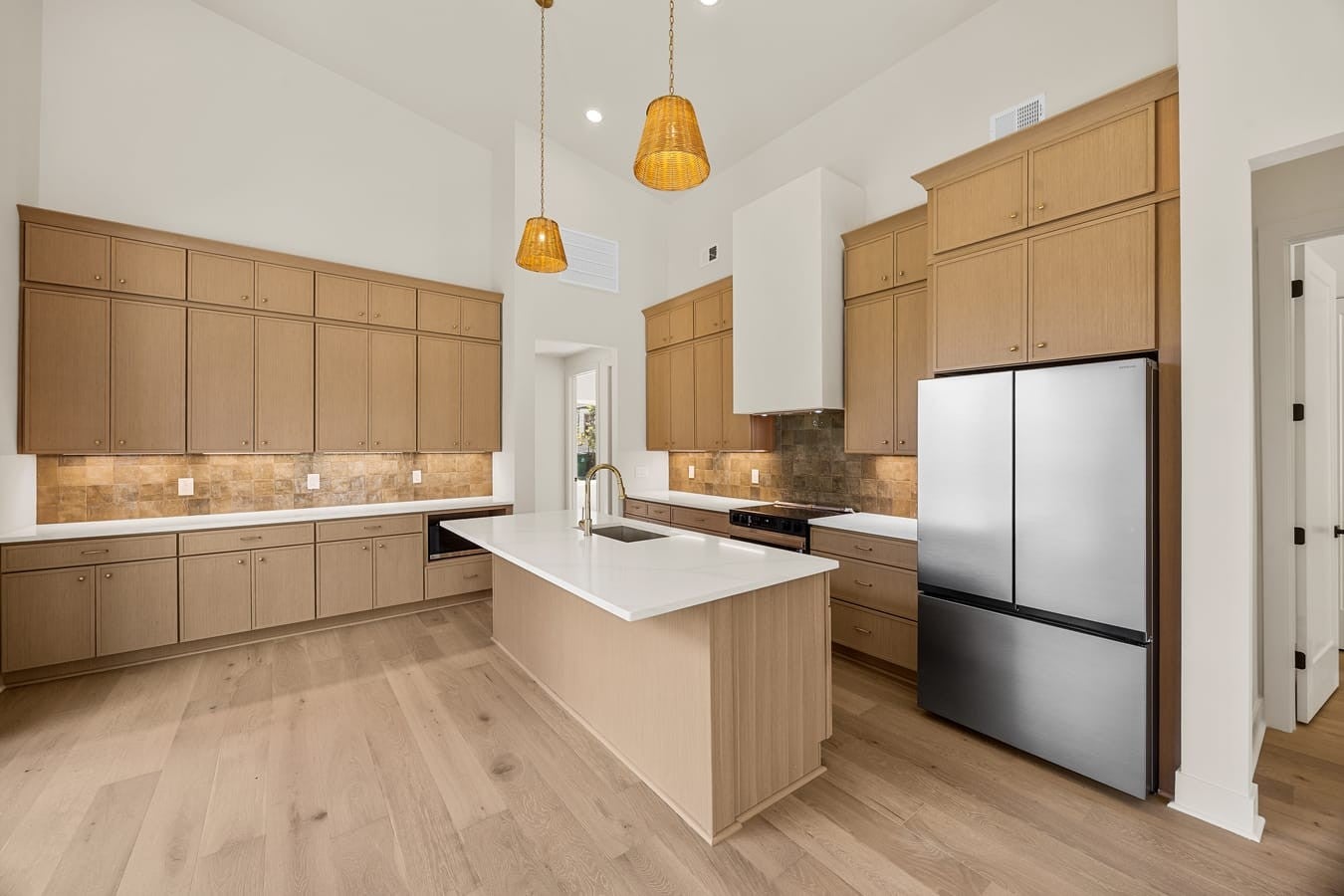 3-bed listing at 1125b Leland Ave, Nashville