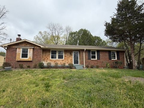 108 Cheryl Ct Hendersonville TN 37075