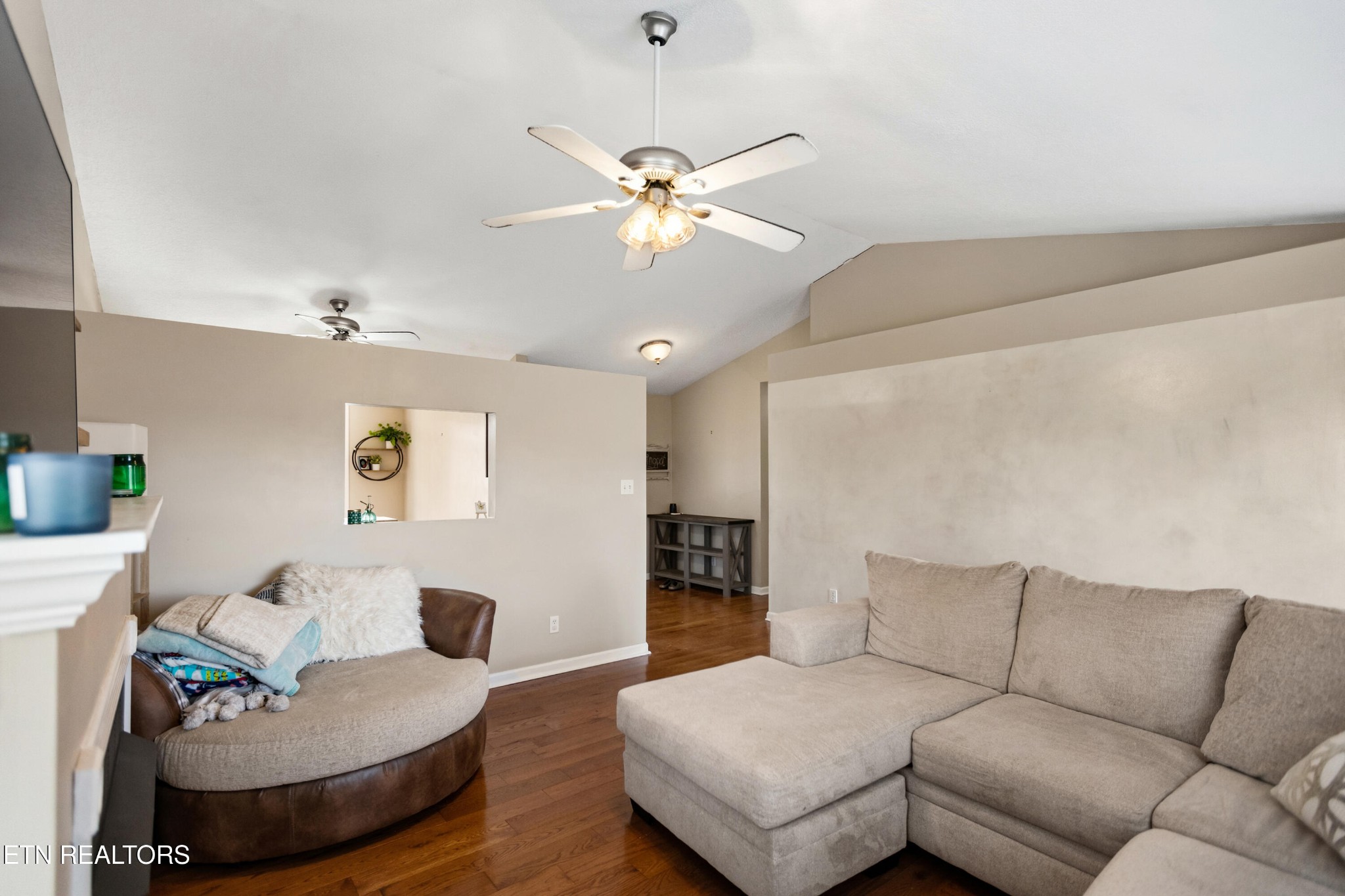 450 Emerts View Circle