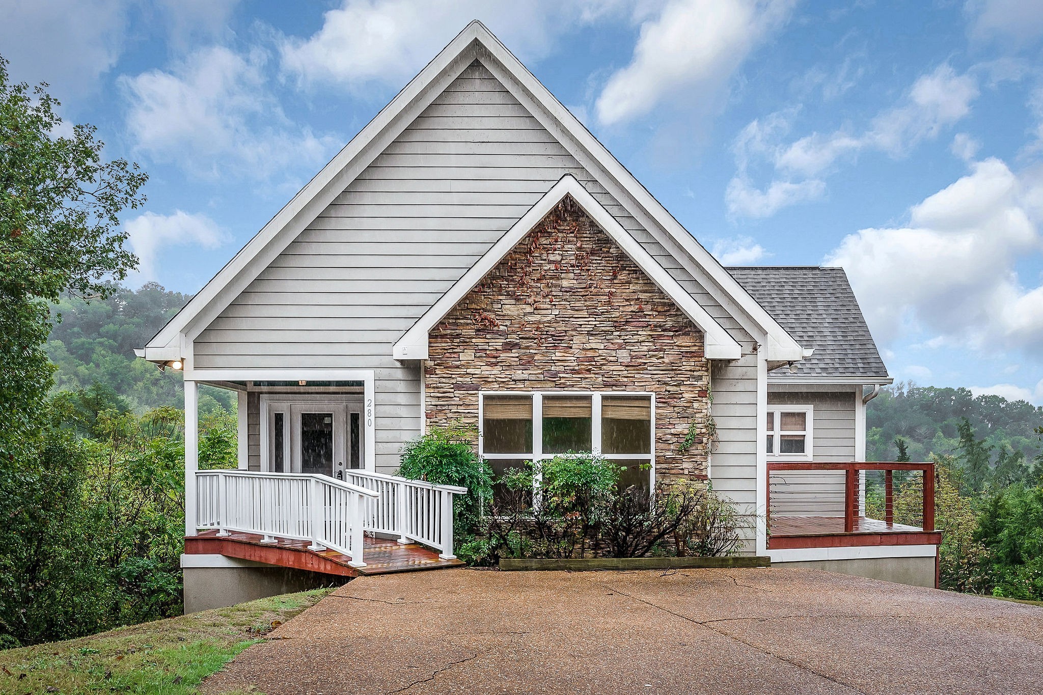 280 Sandgate Dr