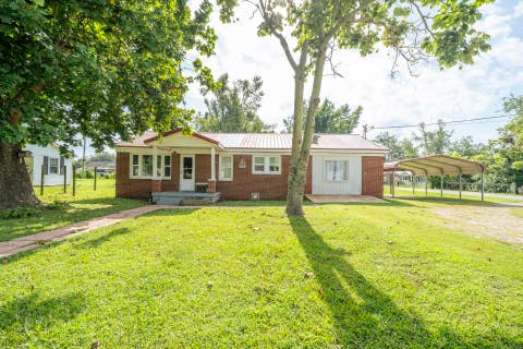 Photo of 435 Belmont Rd, Savannah, TN 38372 (MLS # 3513699)
