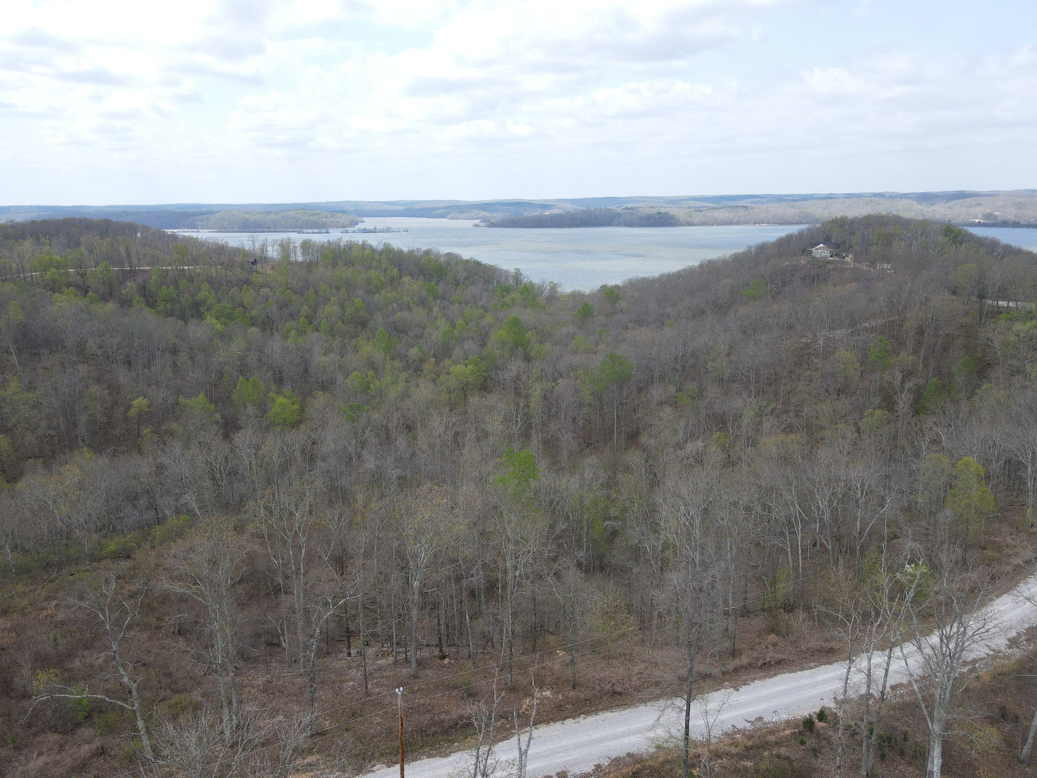 18 Lake Ridge Dr