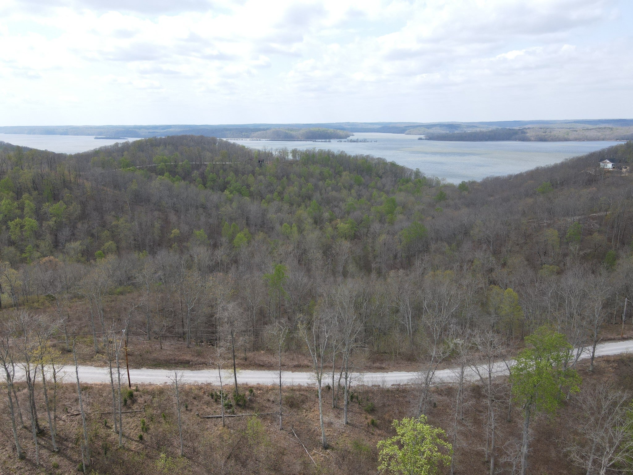 18 Lake Ridge Dr