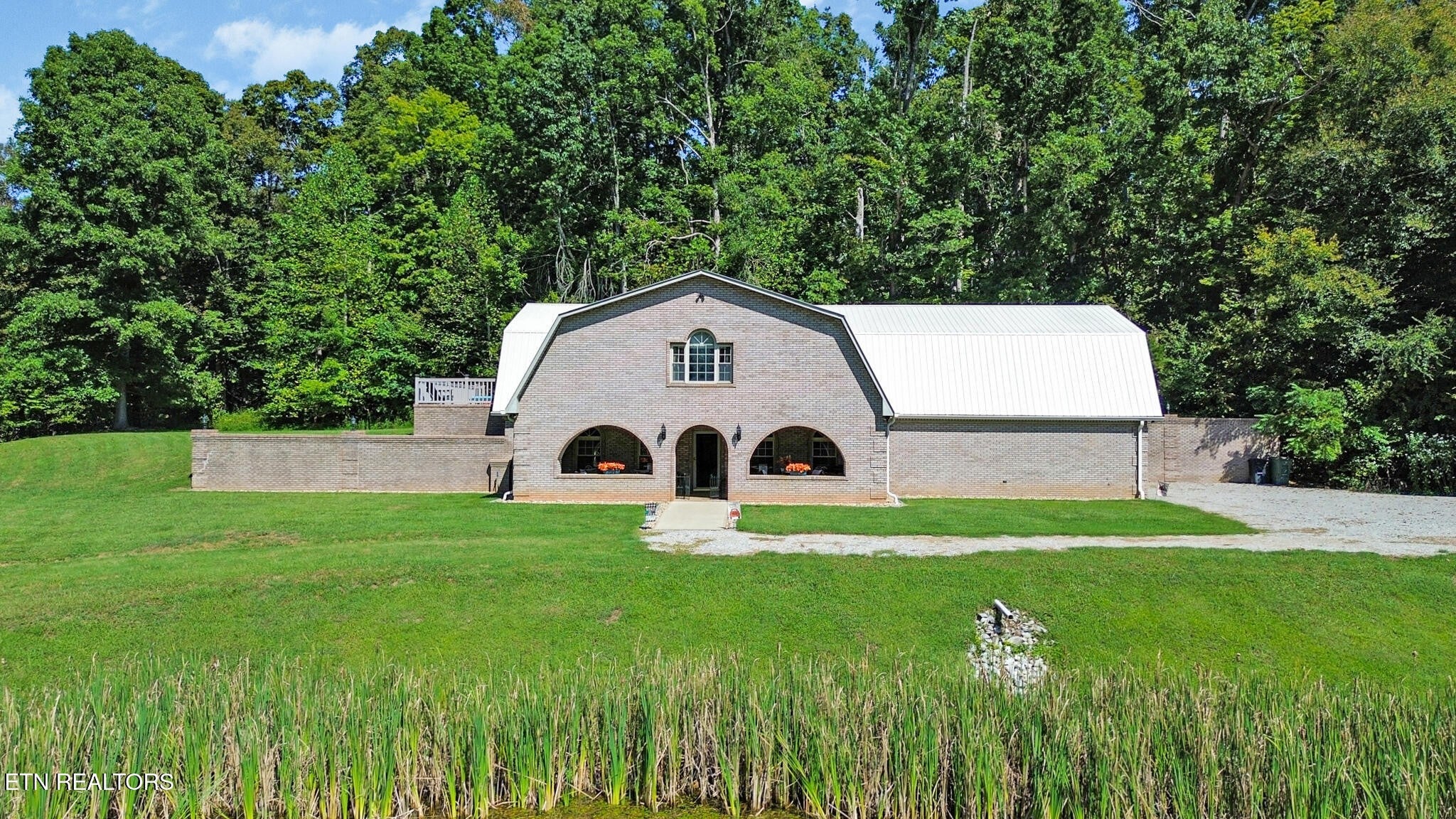 2705 Lick Creek Rd