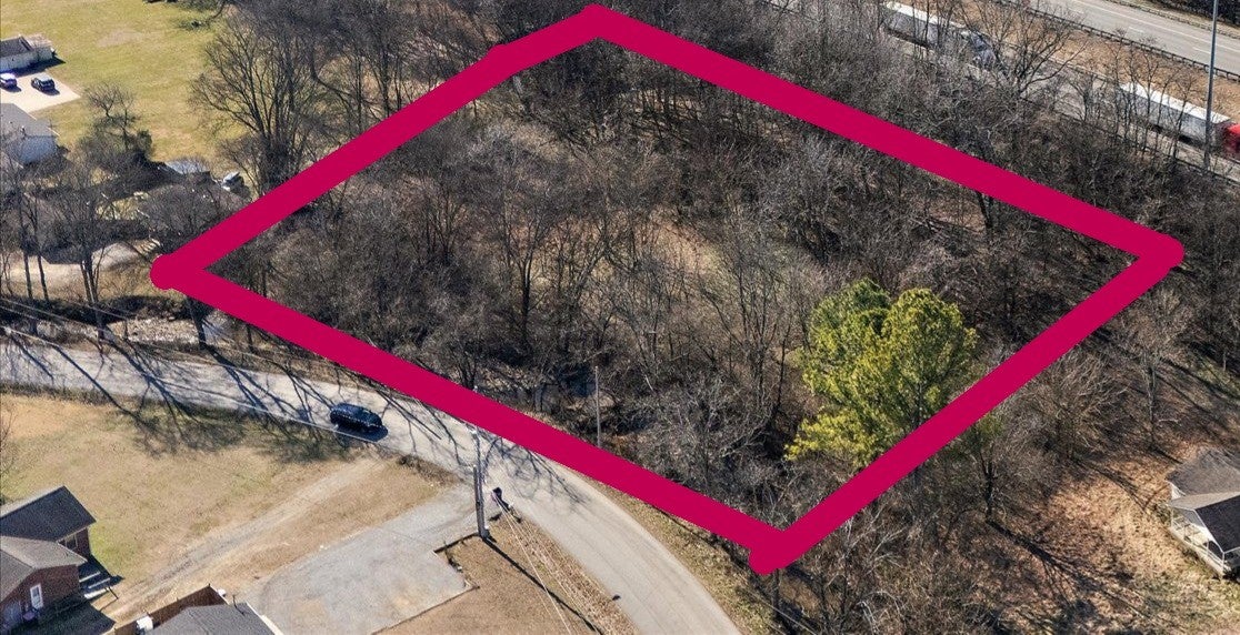 1081 Slaters Creek Rd