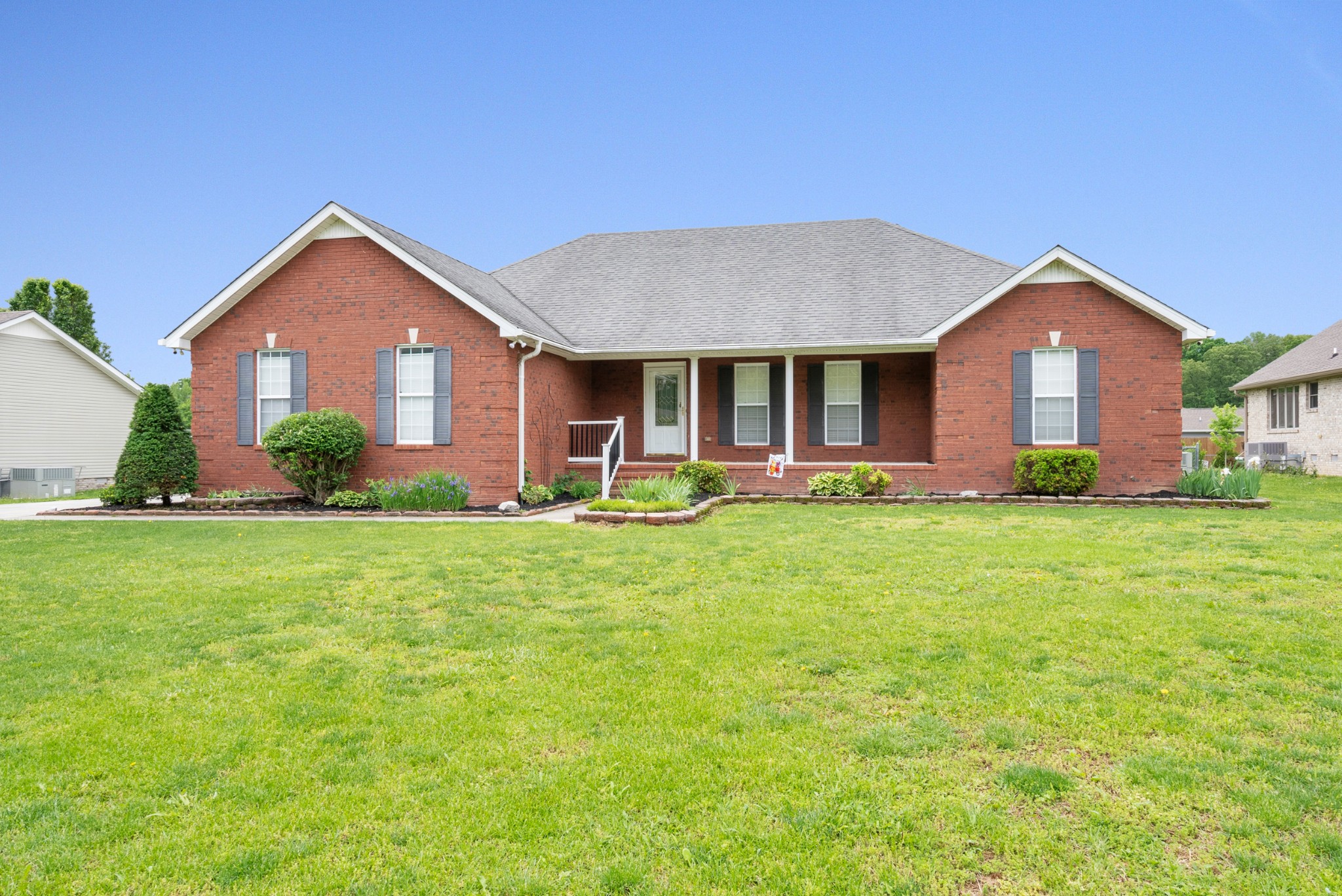 124 Linda Ln