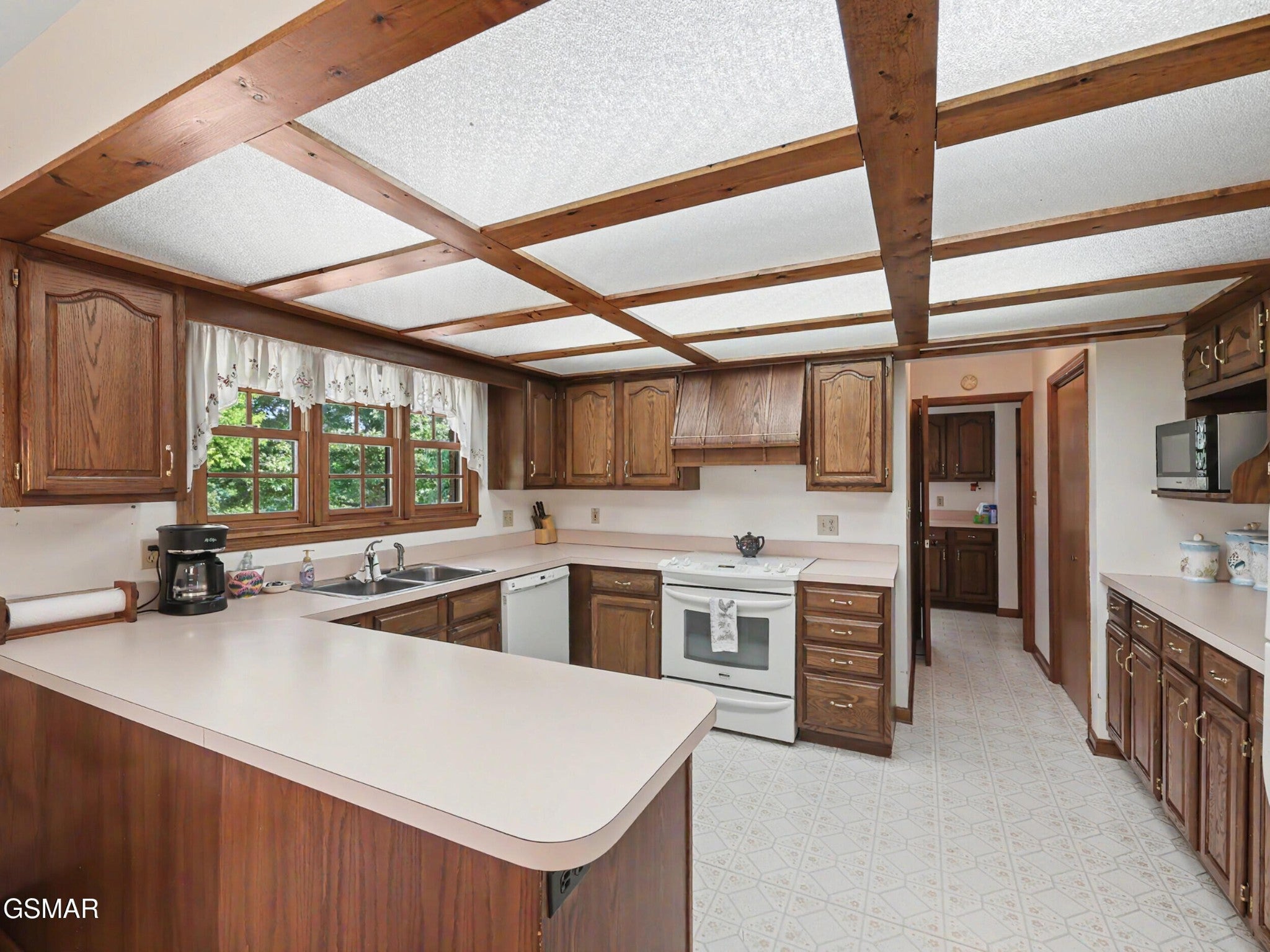 377 Thomas Loop Road