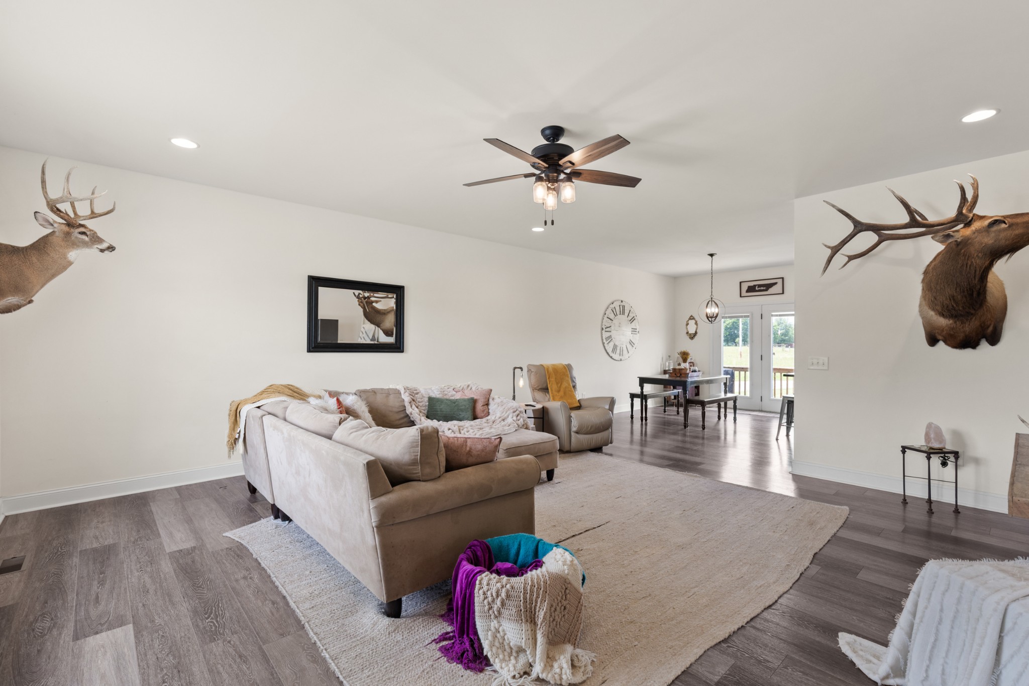 9346 Highway 49 E