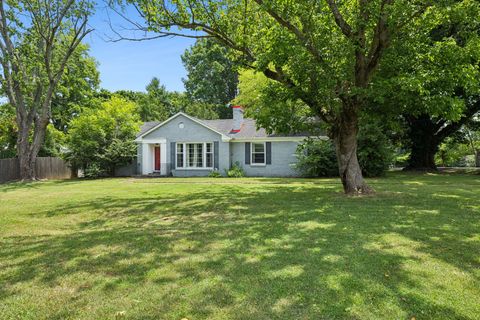 2009 Lebanon Pike Nashville TN 37210