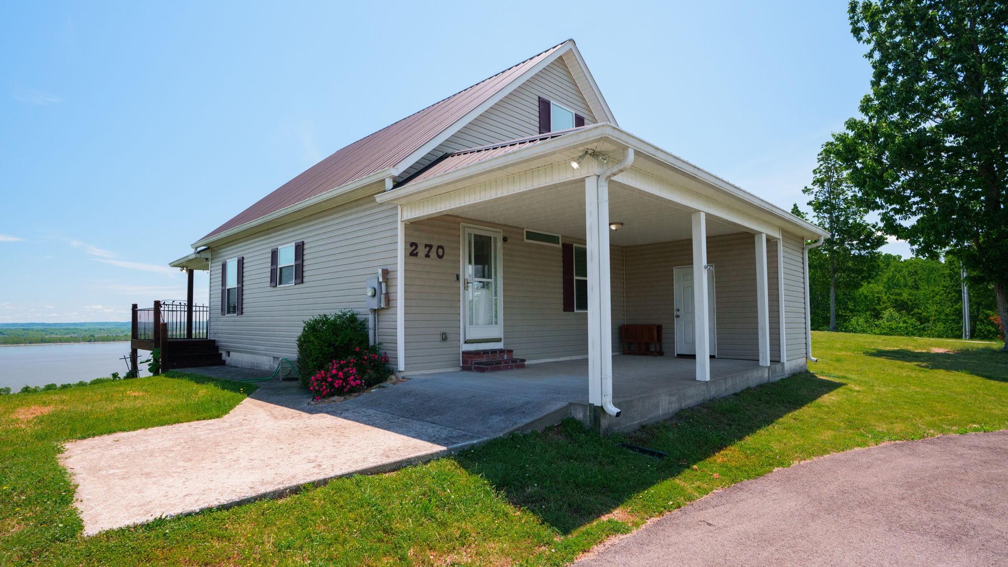 270 Rockport Lndg