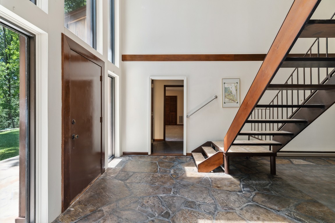481 Winding Path