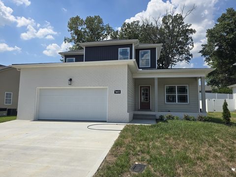 3613 Westlake Dr Clarksville TN 37040