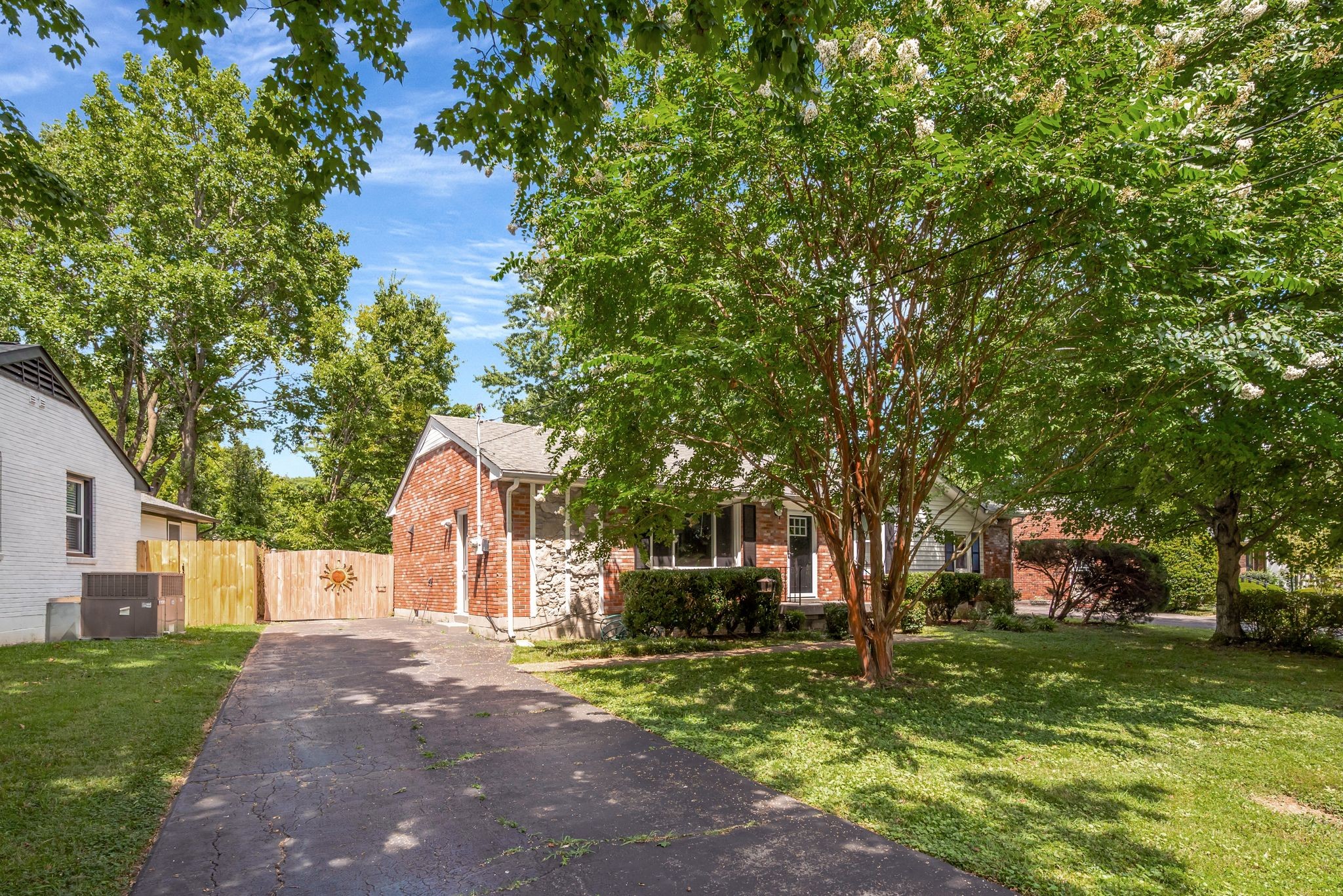 612 Dunston Dr