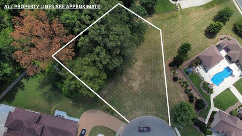 405 Carriage Ct Clarksville TN 37043