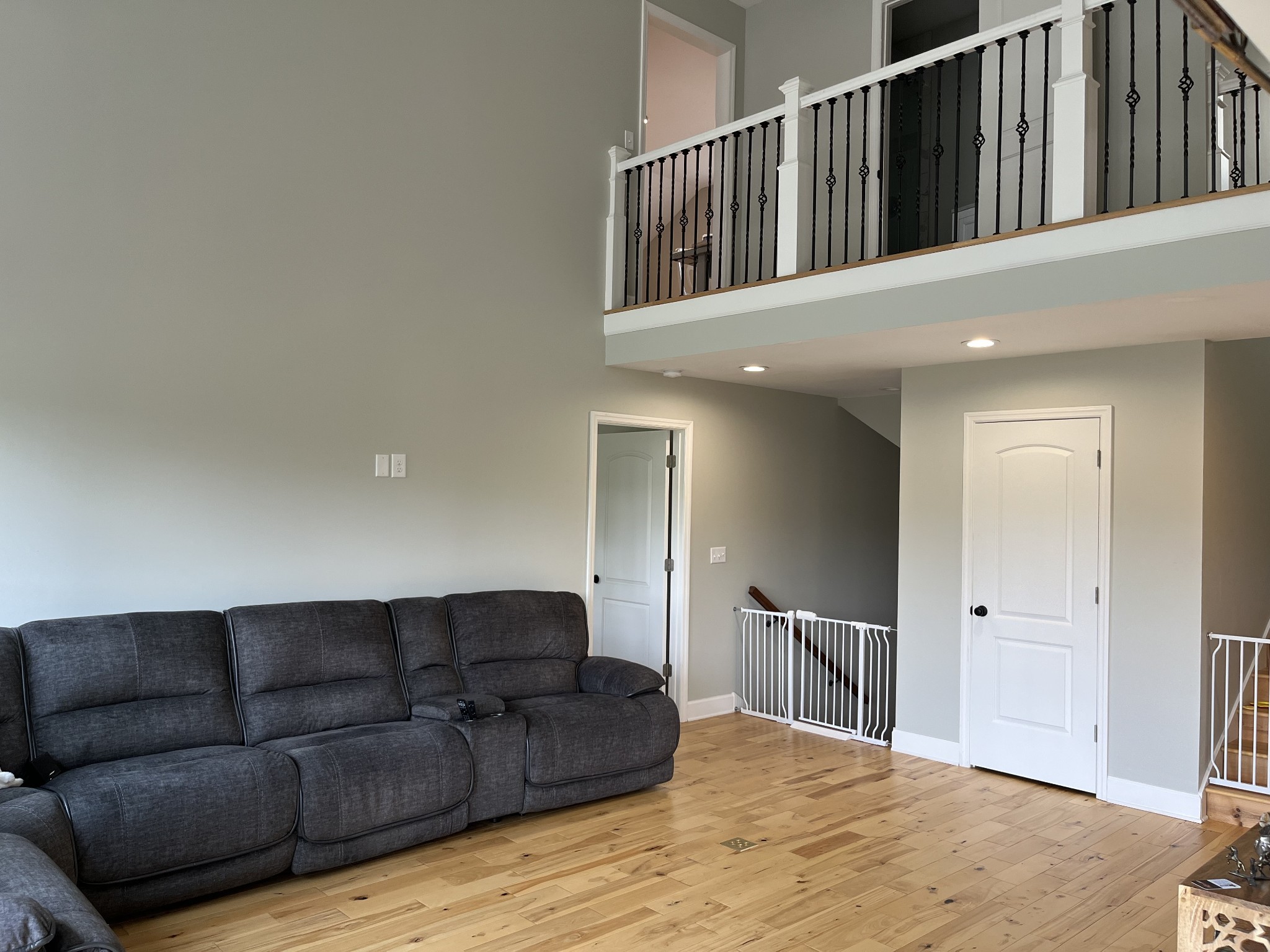 950 Sauger Dr