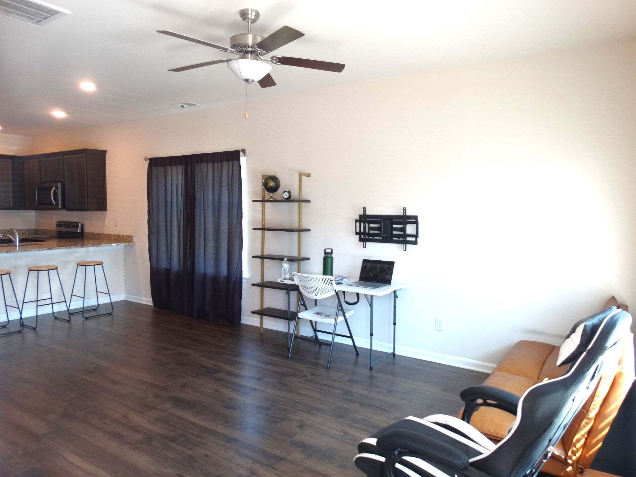 4053 Cody Dr