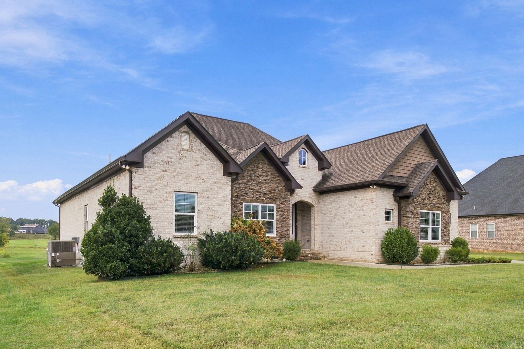 132 Bloomsbury Dr