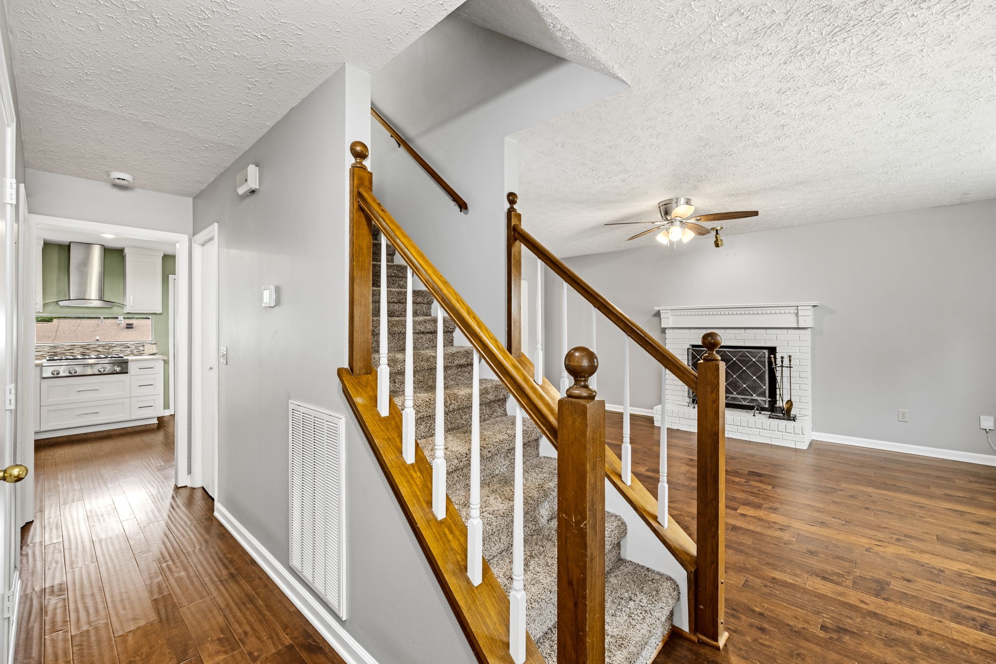 325 Brandiwood Ct