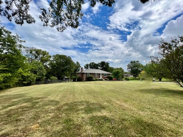 1635 Highway 109 N