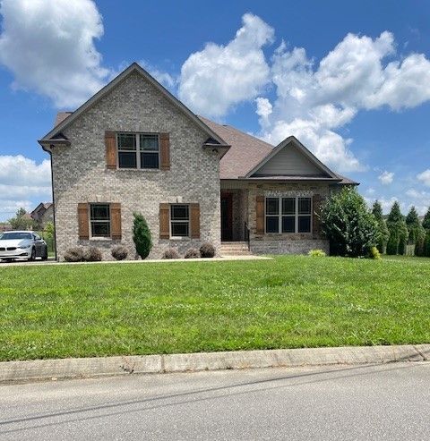 1099 Kingston Ln Greenbrier TN 37073