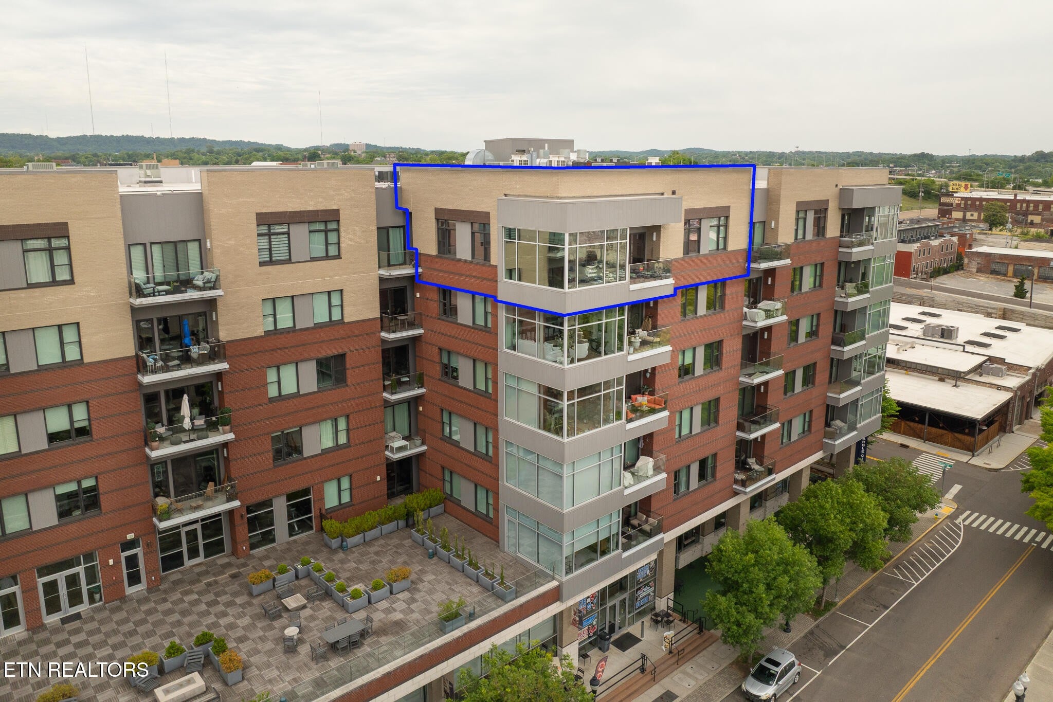 333 W Depot Ave 603