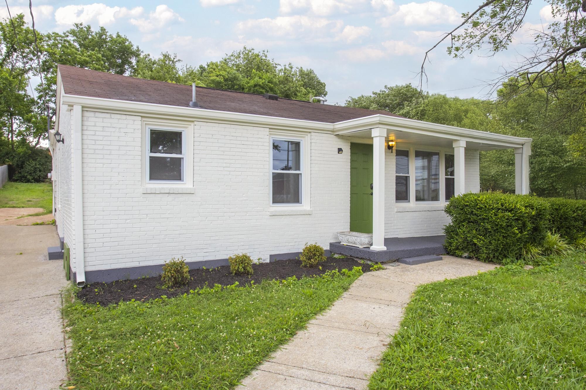 2105 Scott Ave