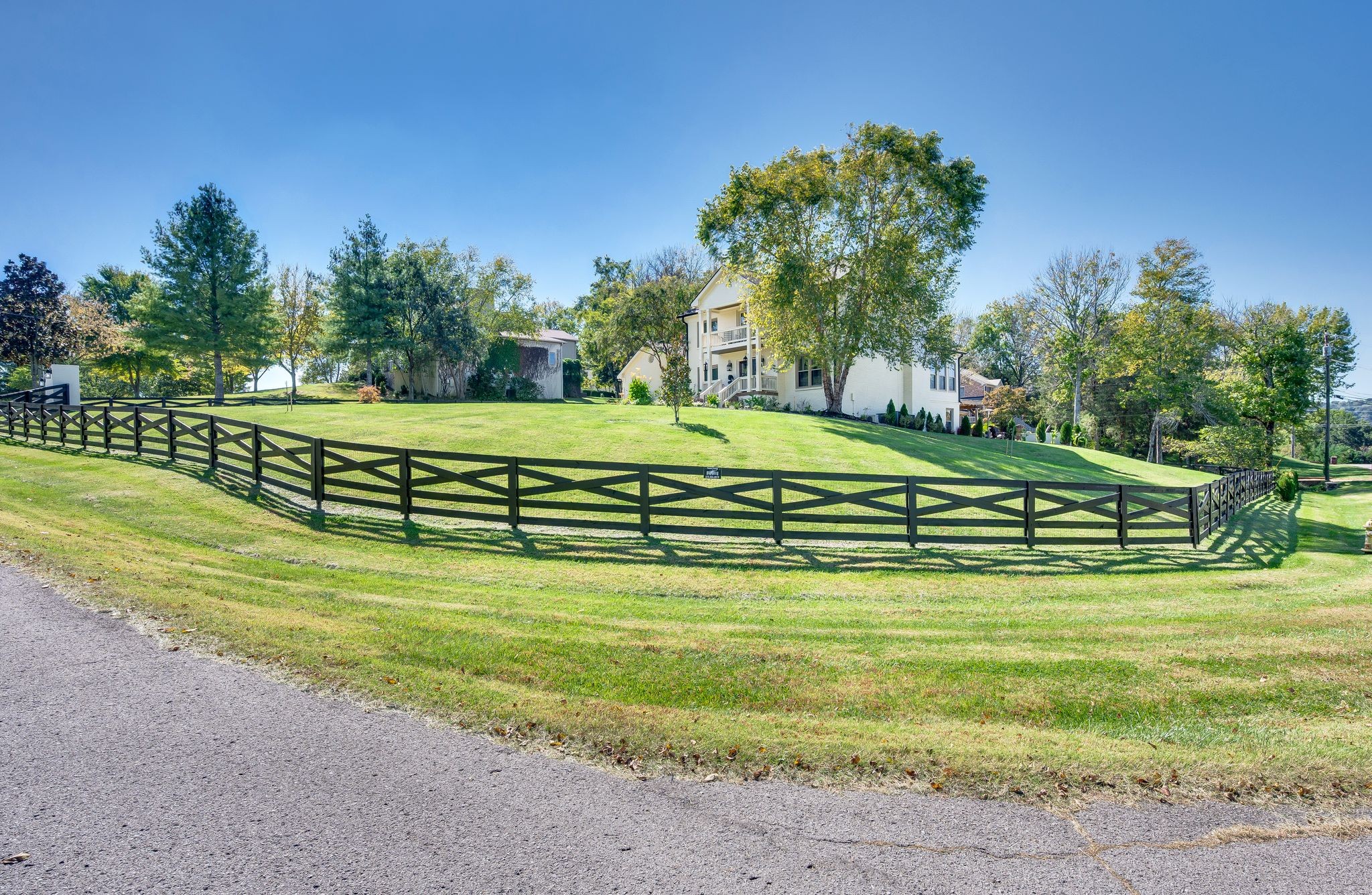 137 Timberline Dr