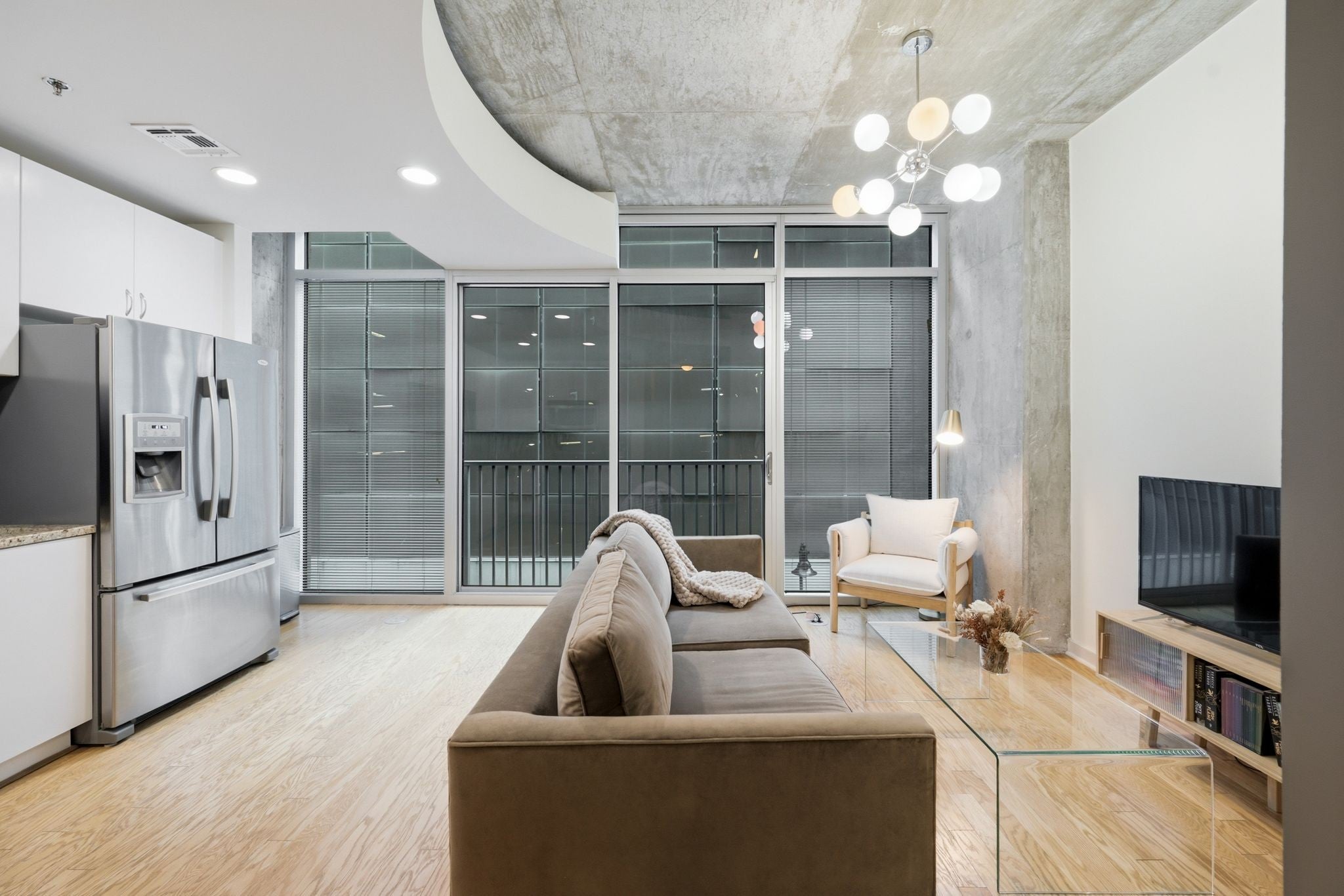 301 Demonbreun St 405