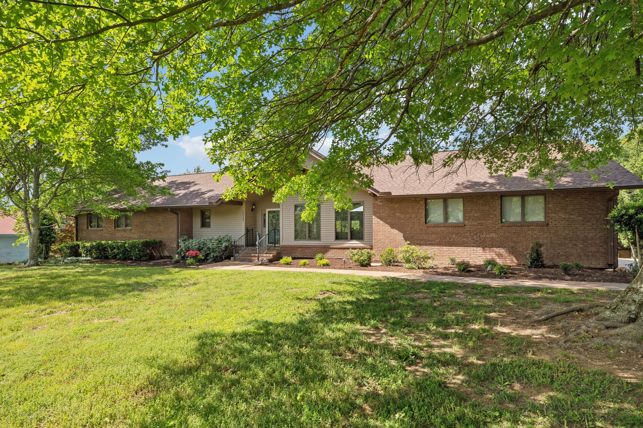 1314 Huntington Dr