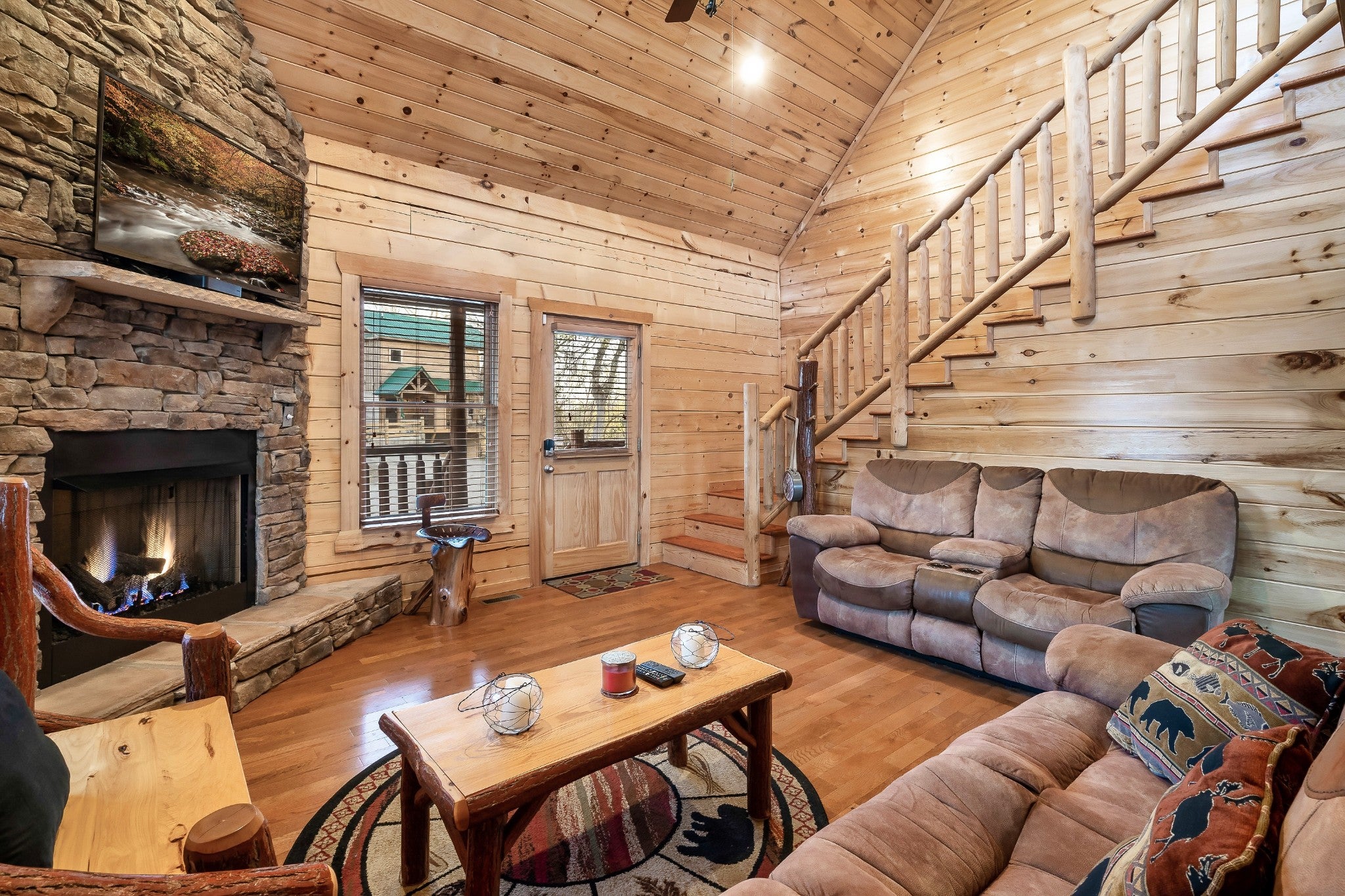 318 Alpine Mountain Way