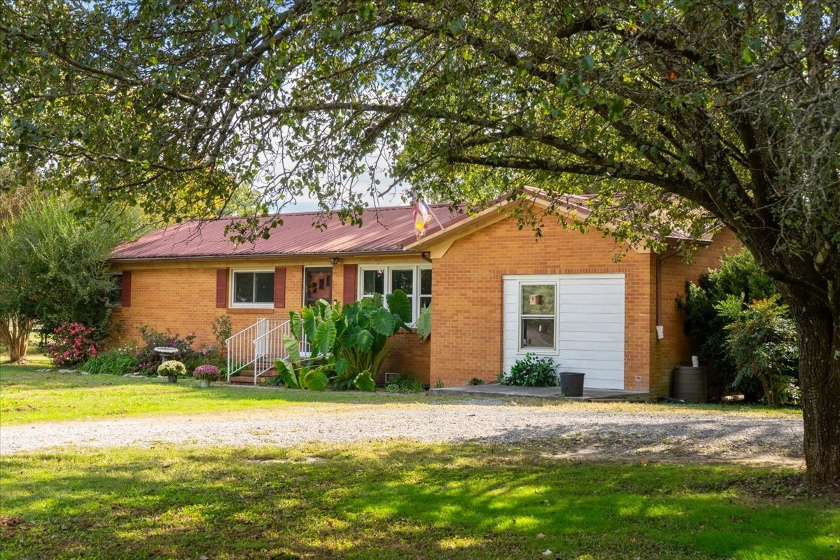 69 Prospect Rd E