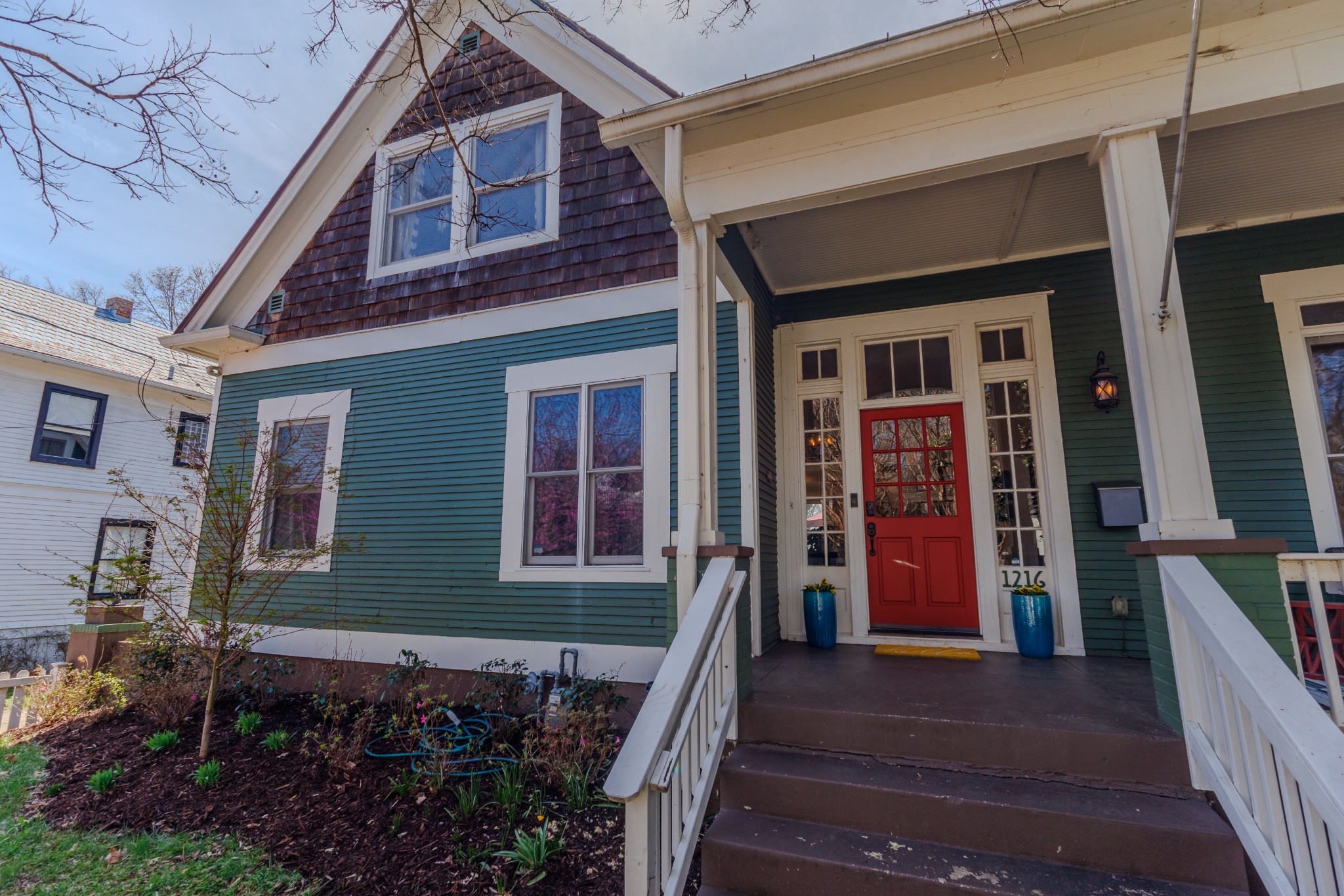 1216 Forest Ave