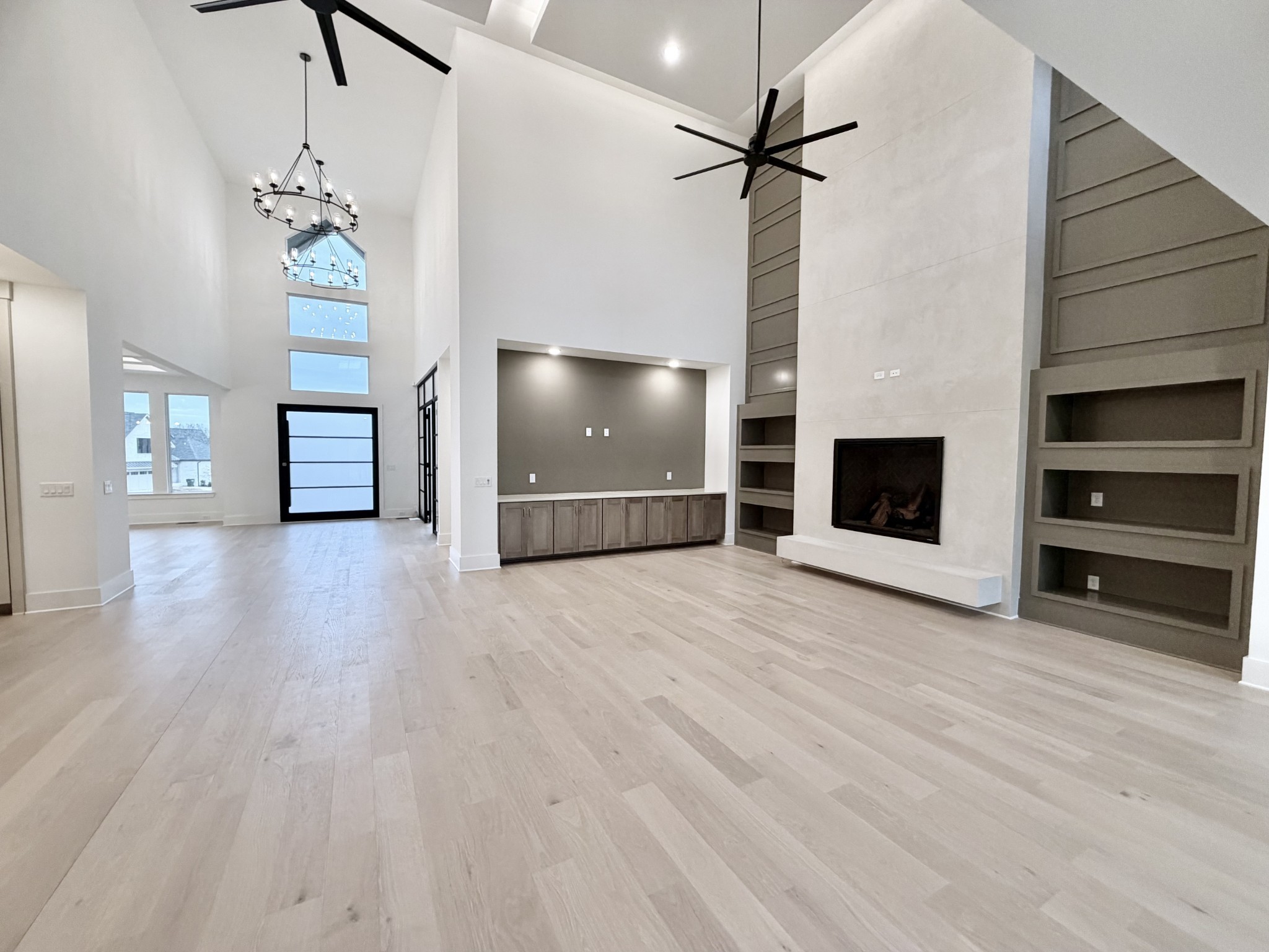 8122 Boiling Springs Pl