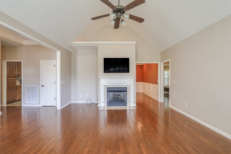 649 Bonita Pkwy S
