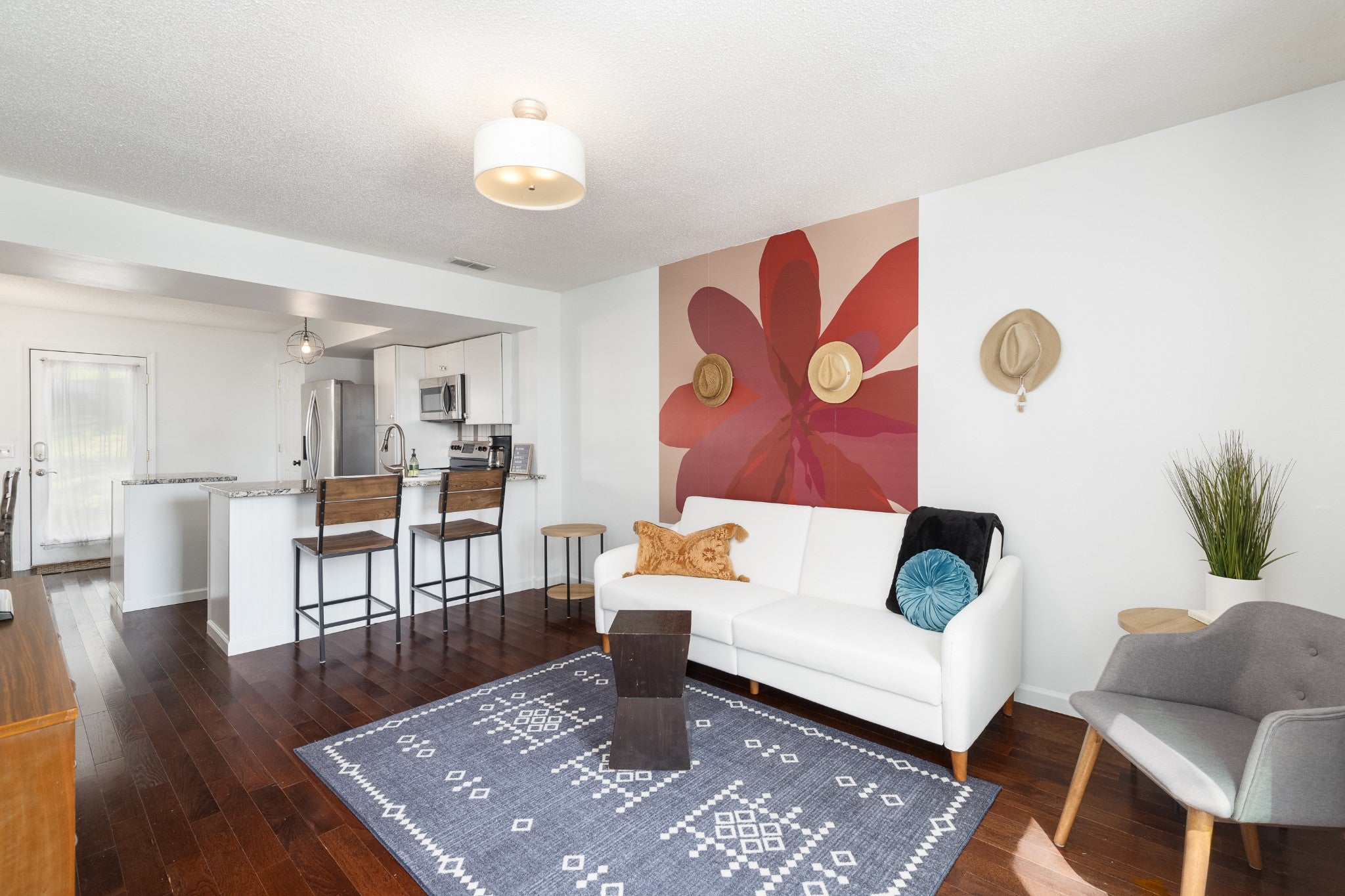 2.0-bed rental at 3310 Felicia St B