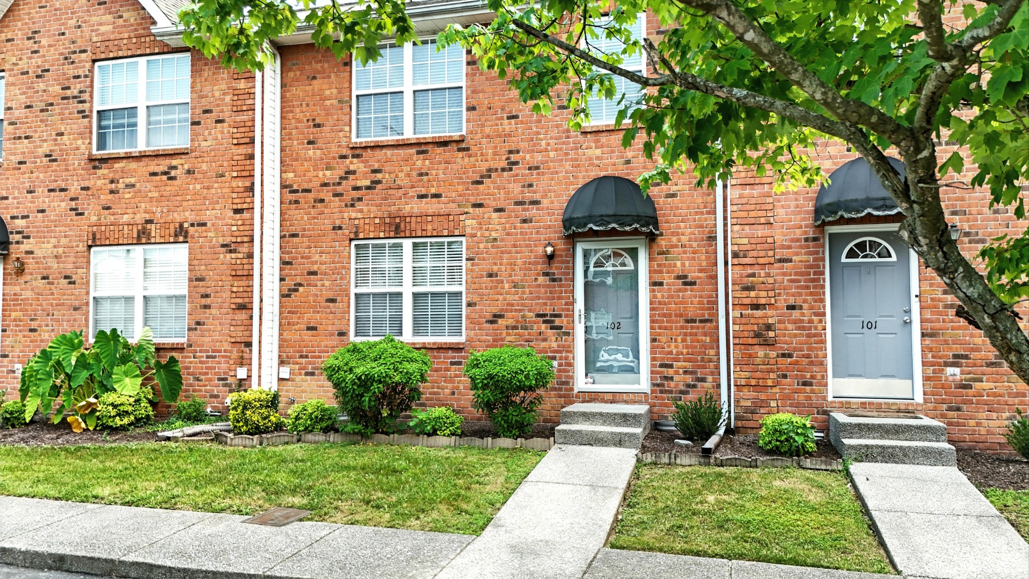 2120 Lebanon Pike 102