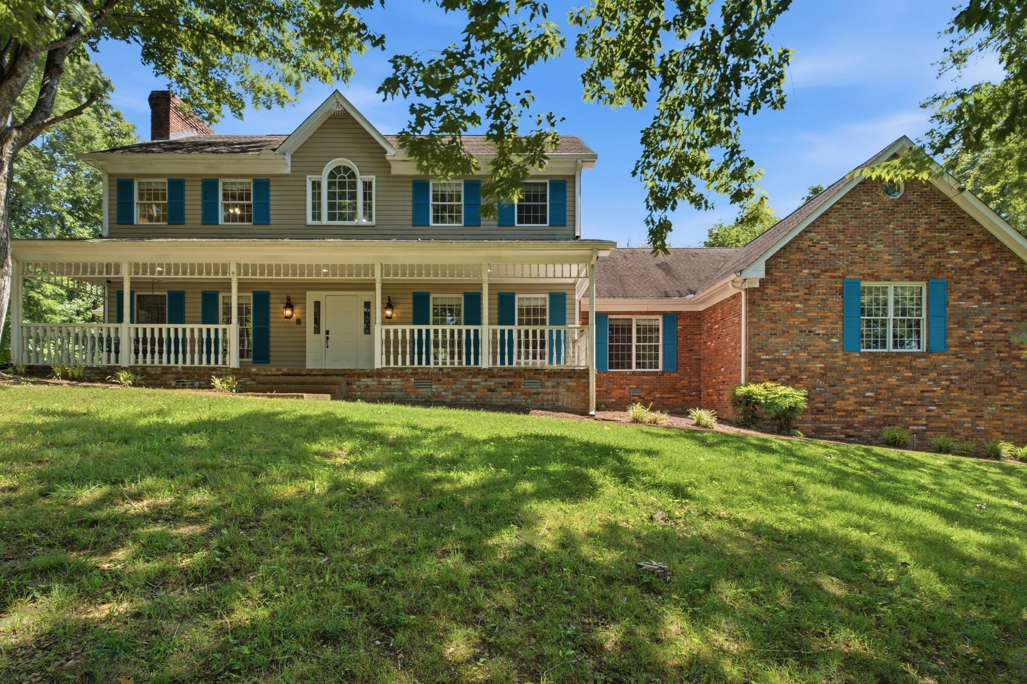 1122 Longview Dr