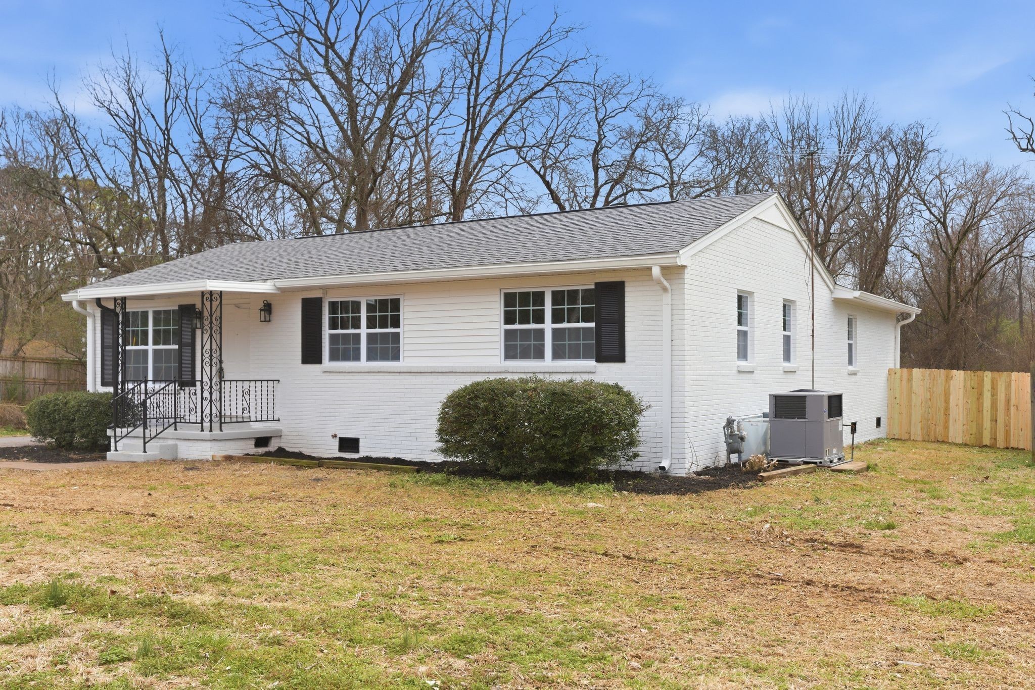 1806 Fern Dr