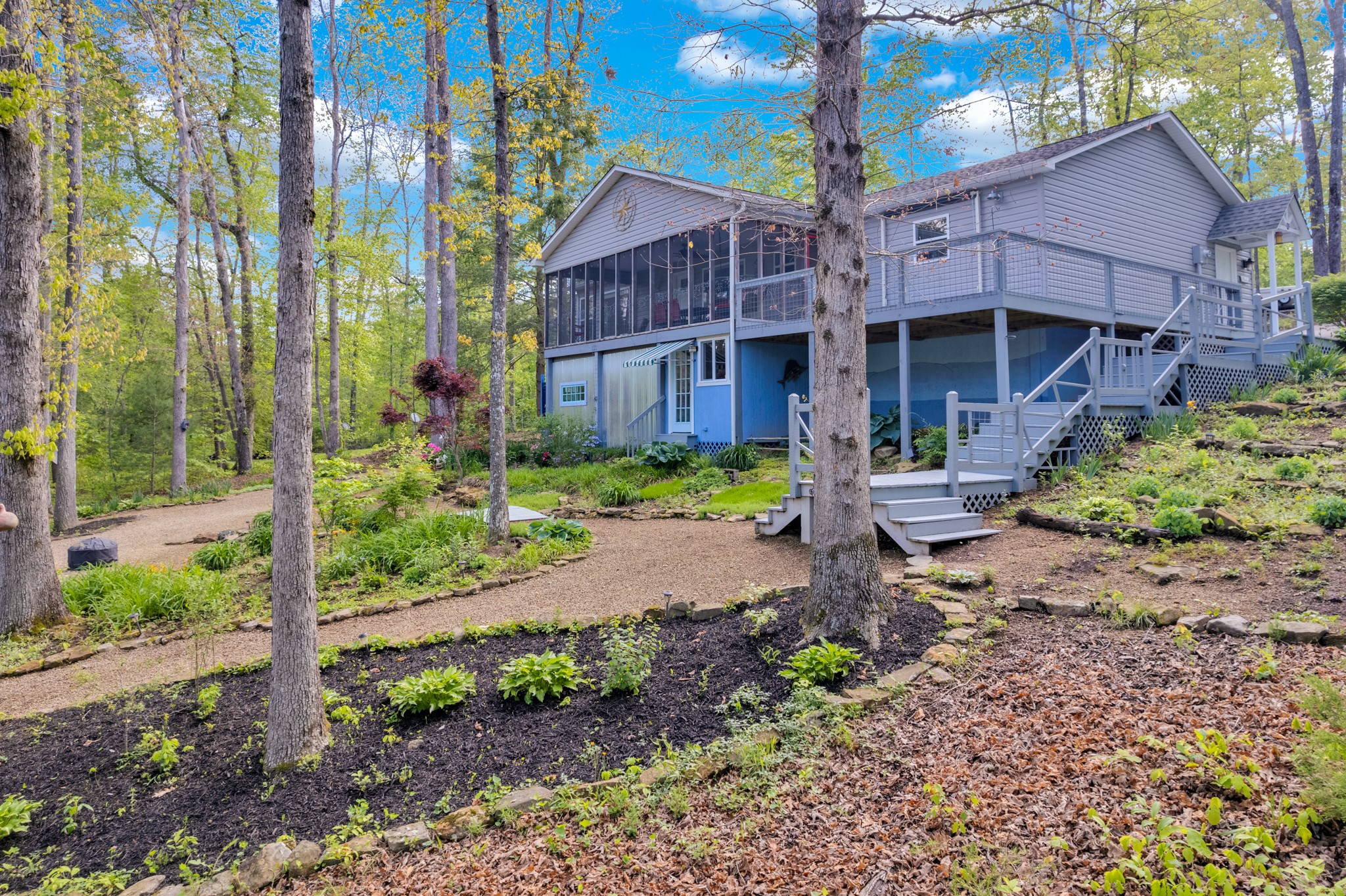 750 Siever Rd