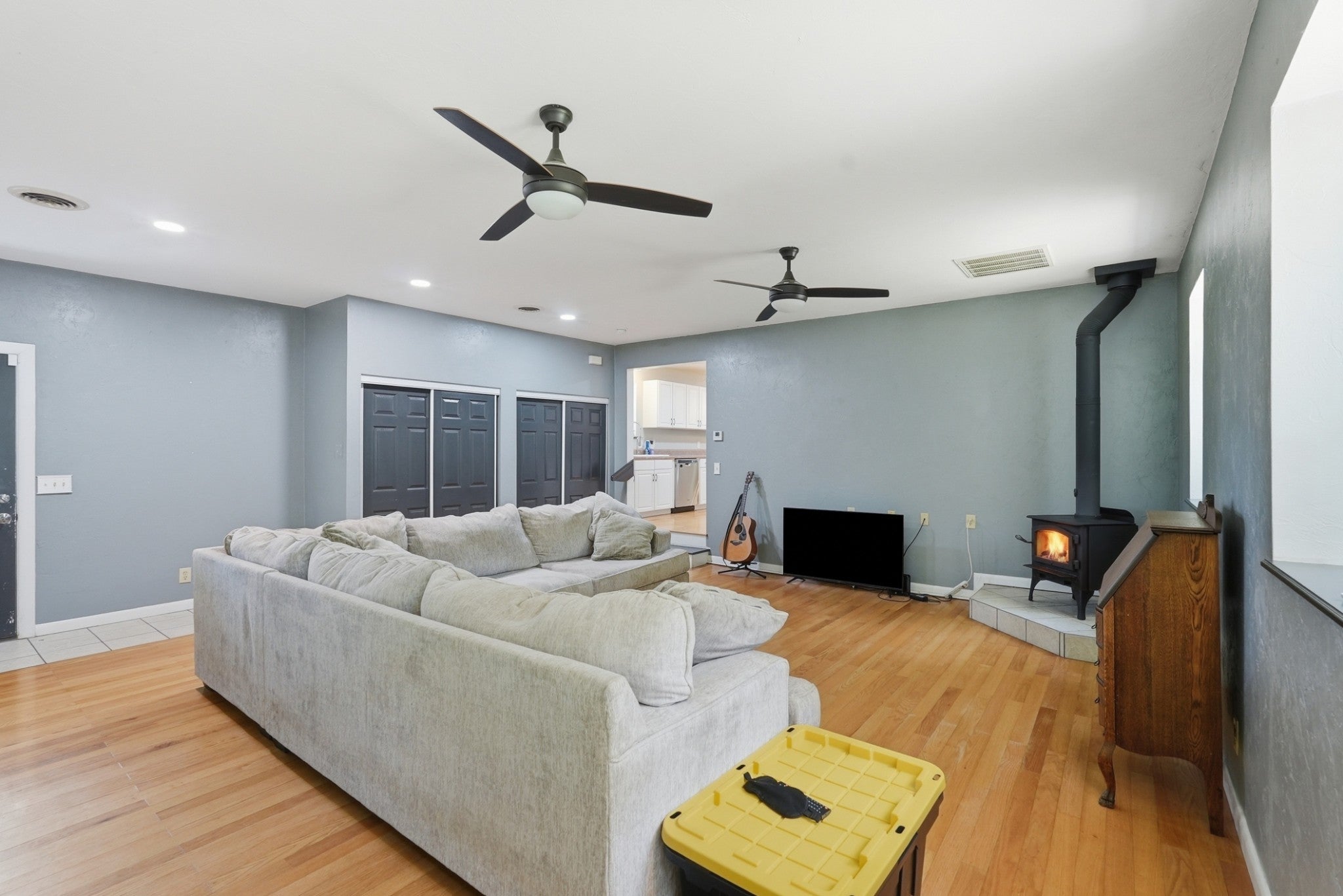2543 S Bunker Hill Rd