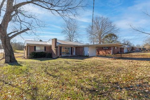 Photo of 551 Magazine Rd, Pulaski, TN 38478 (MLS # 3067365)