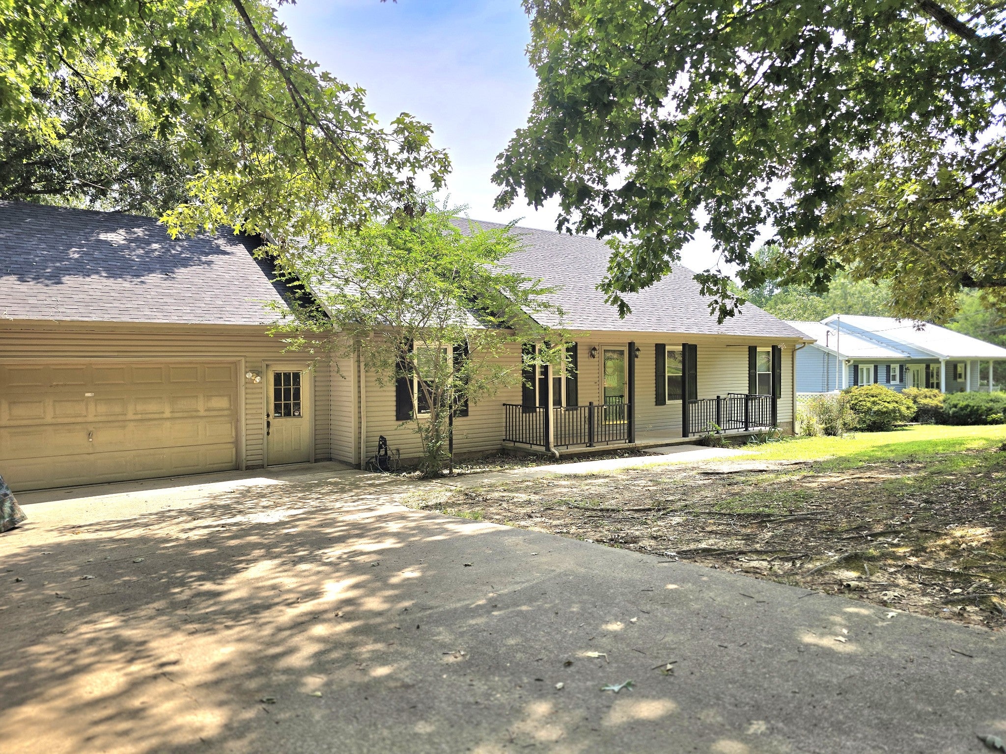 39 Bayshore Dr